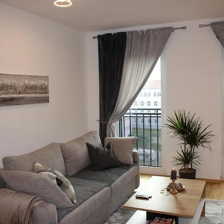 Zentrum Residenz - Wohnen Auf Hoechstem Niveau 公寓 *